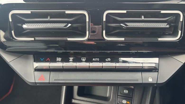 Renault 5 110kW Roland Garros + Comfort Range 52kWh 5dr Auto Electric Hatchback